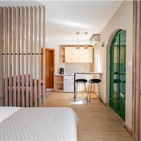 3 Bedroom Villa in Uvala Ljubljeva near Trogir, sleeps 7-8